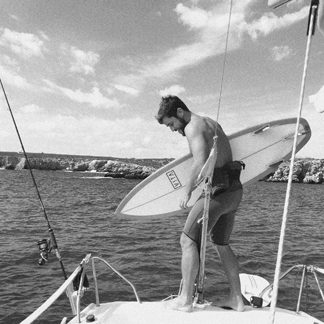 Marc Villalonga Surf en Menorca
