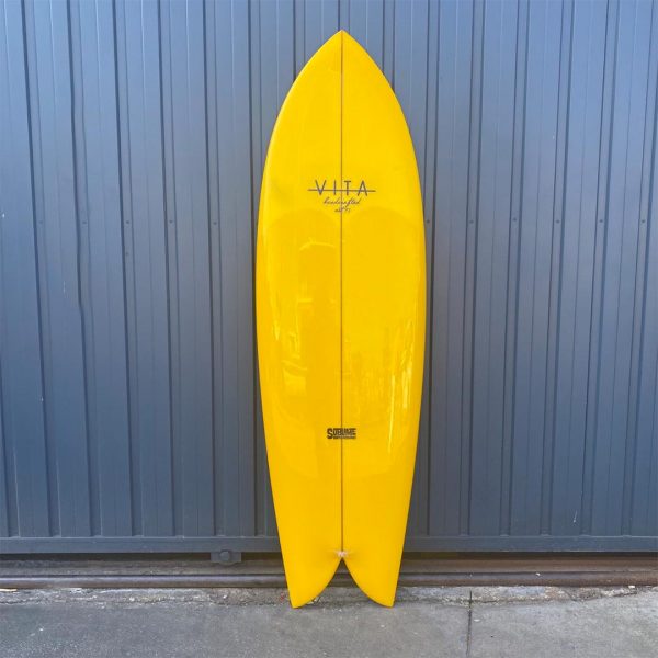 Tabla de surf stock VITA Mahi mahi VT 1589 amarillo