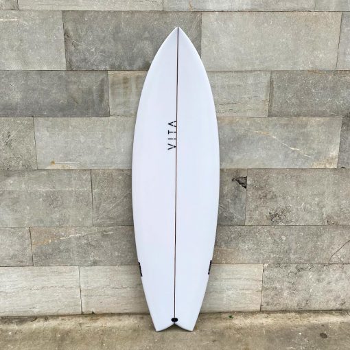 Tabla de surf stock GT Fish VT 1726 (2)